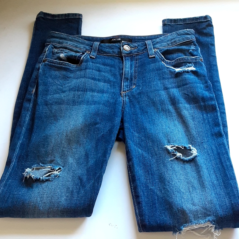 Joes distressed jeans sz 28